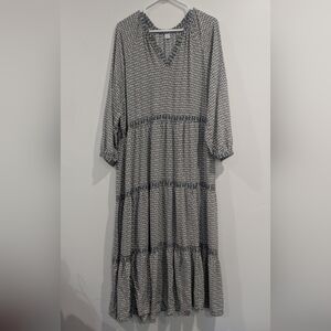 Old Navy, long modest maxi dress, tiered XL